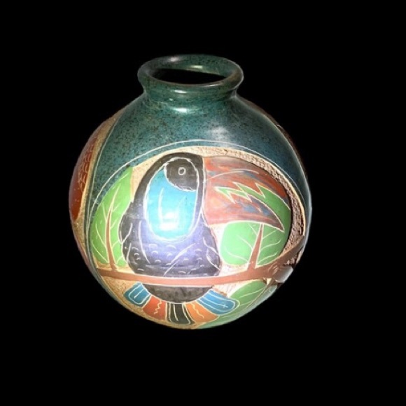 Vintage South American Carved Folk Art Clay Vase Pottery Monkey Toucan Turtle - Picture 6 of 7